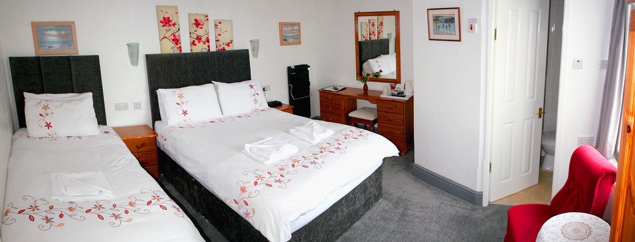 Woburn Hill Hotel Cemaes Bay Bagian luar foto