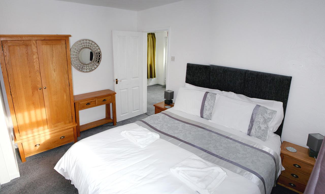 Woburn Hill Hotel Cemaes Bay Bagian luar foto